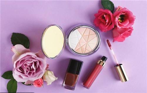 警惕美麗陷阱 化妝品中汞鉛超標(biāo)問(wèn)題與室內(nèi)裝飾工程設(shè)計(jì)的健康關(guān)聯(lián)
